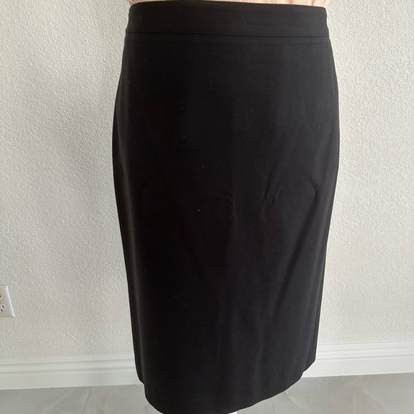 Moda International Classic Black Pencil Skirt - Picture 1 of 5